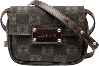 Loewe Pre-owned Cross Body Bags, female, Brown, Size: ONE SIZE Pre-owned Leather Crossbody Bag