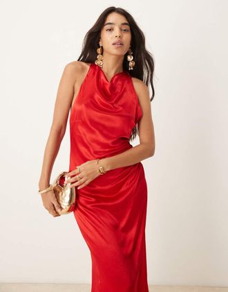 Pretty Lavish Vestito lungo rosso arricciato con fiocco