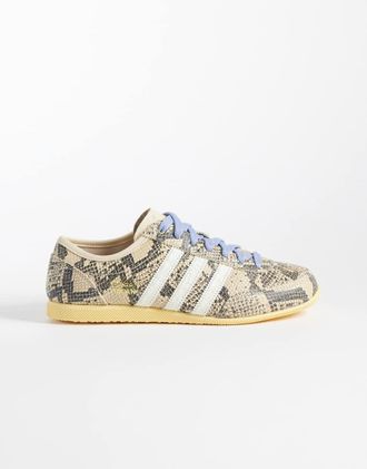 adidas Originals Japan Decon - Sneakers beige con stampa pitonata-Neutro