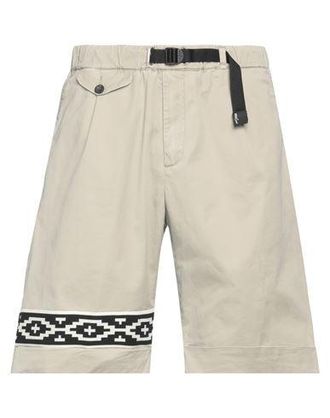 White Sand Shorts & Bermuda Shorts