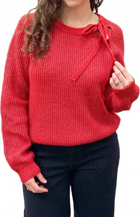 Hem & Thread Tie Neck Sweater In Red