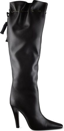 Saint Laurent versammelte Stiefel