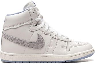 Nike Jordan Air Ship SP Rush Fuchsia sneakers - women - Leather - 9.5 - White