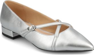 Journee Collection Women & apos;s Camby Medium and Wide Width Dress Flats