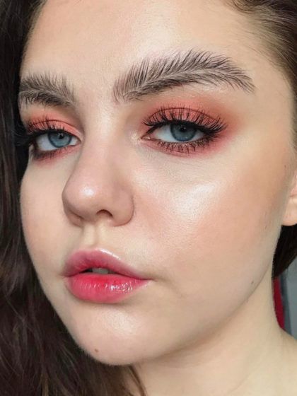 Alerta: Cejas pluma, la tendencia beauty más impactante