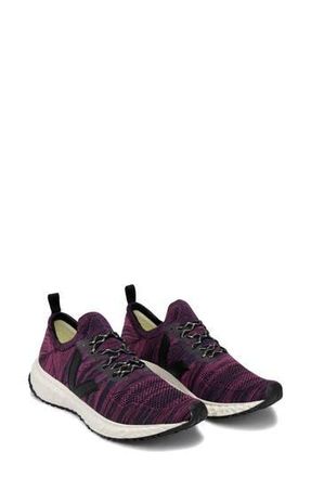 Veja Thunderbird Sneaker in Ultra/blk at Nordstrom Rack, Size 40.5