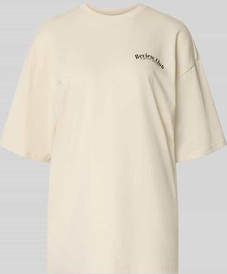 Review Oversized T-Shirt mit Statement-Print in Sand, Gr&ouml;&szlig;e XL