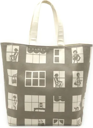Chanel Gray Ivory Canvas Tote Bag (Pre-Owned)