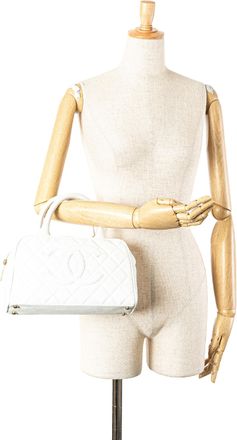 Chanel Pre-owned Womens Quilted Leather Top Handle Handbag - White - One Size