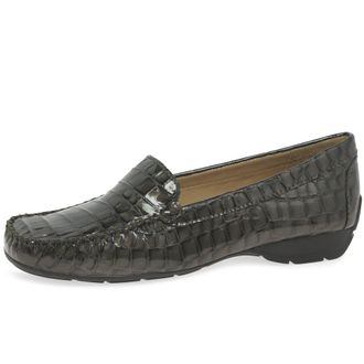 Charles Clinkard Maria LYA Sun II Womens Moccasins 4 UK Militar Croc Patent