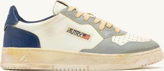 Autry SNEAKERS MEDALIST LOW SUPER VINTAGE IN PELLE LIMESTONE BIANCA E BLUE