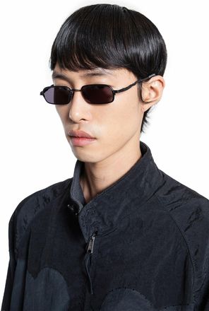 Kuboraum Z18 48-22 BM sunglasses and case