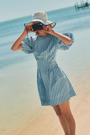 Exquise Puff-Sleeve Mini Dress