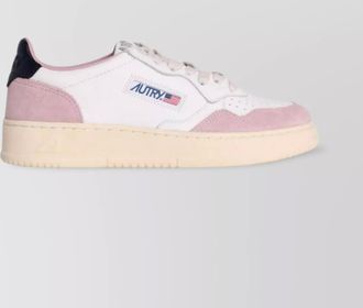 Autry low medalist leather sneakers