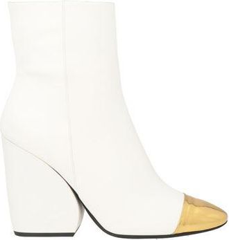 N&deg;21 CALZATURE - Stivaletti su YOOX.COM