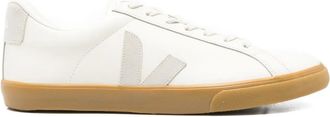 Veja Sneakers in pelle con logo V - Toni neutri