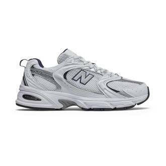 New Balance Stylish Trainers for Active Lifestyle