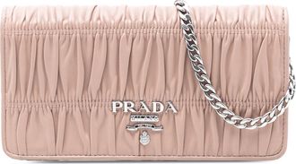 Prada Tweedehands Nappa Gaufre Wallet On Chain