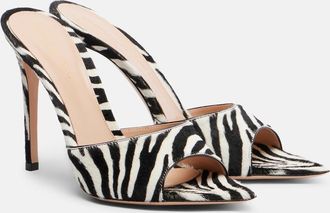 Gianvito Rossi Mules Elle de pelo estampados