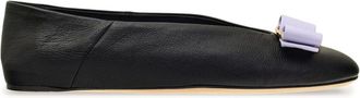 Ferragamo Vara leather ballerina shoes - women - Calf Leather/Lamb Skin/Lamb Skin/Leather - 9.5C - Black