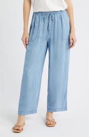 Beach Lunch Lounge Inaya Chambray Drawstring Ankle Pants in Light Wash at Nordstrom, Size X-Small