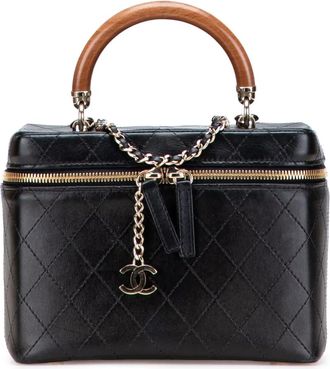 Chanel 2018-2019 grote Knock On Wood gewatteerde lamsleren toilettas - Zwart