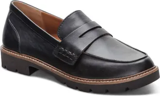 Aetrex Womens Collette Loafer In Black