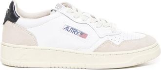 Autry Medalist Veterschoenen in Wit - Dames - Sneakers - Wit - 39 EU - Schoenen