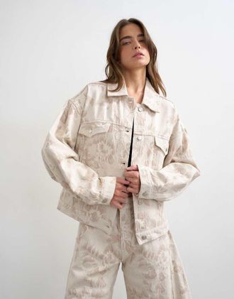 Topshop Giacca a palloncino in denim jacquard &eacute;cru a fiori-Bianco