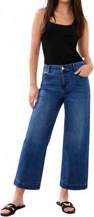 Tribal Audrey Hugging Wide Crop Jeans In Faded Blue