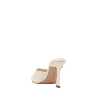 Vince Camuto Paigely Creamy White VC-PAIGELY Womens