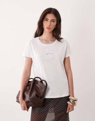 A|X Armani Exchange T-shirt bianca con logo applicato-Bianco