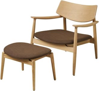 Moloo Sill&oacute;n y reposapi&eacute;s en roble natural y tela marr&oacute;n