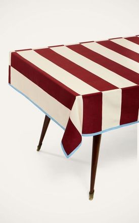 La DoubleJ Medium Tablecloth in Contrada Bordeaux at Nordstrom