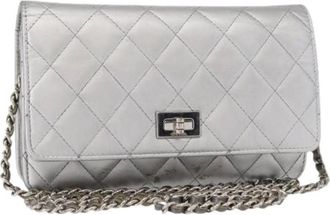 Chanel Pre-owned Shoulder Bags, female, Gray, Size: ONE SIZE Pre-owned Shoulder Bag