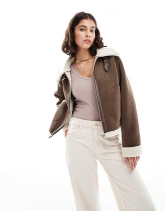Only Cappotto trucker marrone chiaro con finiture effetto teddy