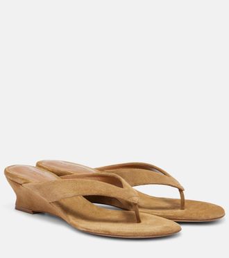 Le Monde Beryl Le Monde B&eacute;ryl Micro Wedge 40 suede thong sandals