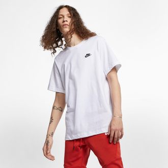 Nike Mens Nike Sportswear Club T-Shirt in White | AR4997-101