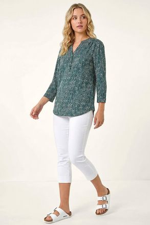Roman Textured Abstract Print V-Neck Stretch Shirt