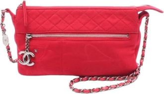 Chanel Pre-owned Cross Body Bags, female, Red, Size: ONE SIZE Pre-owned Vintage Shoulder Bag