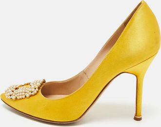 Manolo Blahnik Yellow Satin Hangisi Pumps