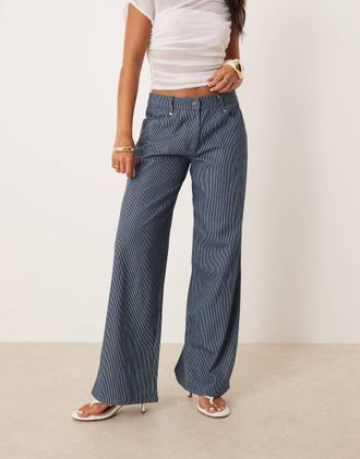 Motel Roomy - Pantaloni a fondo molto ampio blu indaco a righe-Blu navy