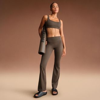 Nike Womens SKIMS Matte High-Waisted Slim Flared Leggings in Brown | BOLEG7138W-DSP