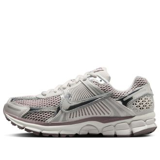 Nike (WMNS) Nike Air Zoom Vomero 5 Metallic Silver Platinum Violet HV6417-001