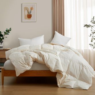Puredown 600In&sup3;/Oz Fill Power All Season Feathers Fiber And Down Comforter