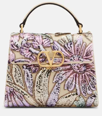 Valentino Garavani Bolso VSling Mini de sat&eacute;n con lentejuelas