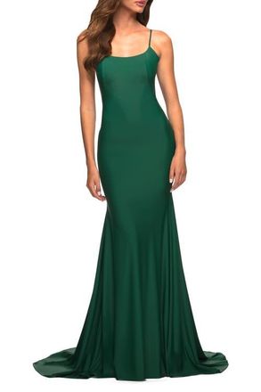 La Femme Chic Luxe Jersey Gown with Train and V Back in Emerald at Nordstrom, Size 12