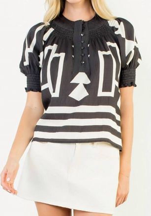 THML Clothing Annie Short Sleeve Print Top In Black/ White
