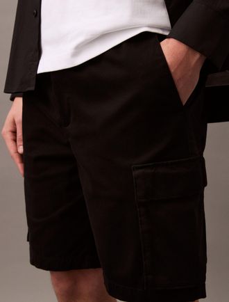 Calvin Klein Jeans Cargoshorts CALVIN KLEIN JEANS 9 COTTON PULL ON CARGO SHORT, Herren, Gr. XXL, N-Gr, schwarz, Web, Obermaterial: 97% Baumwolle, 3% Elasthan, unifarben,