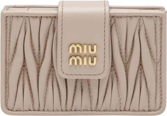 Miu Miu Matelass&eacute; Nappa Leder Kaarthouder - Dames - Portefeuilles - Roze - ONE Size - Leer - Accessoires